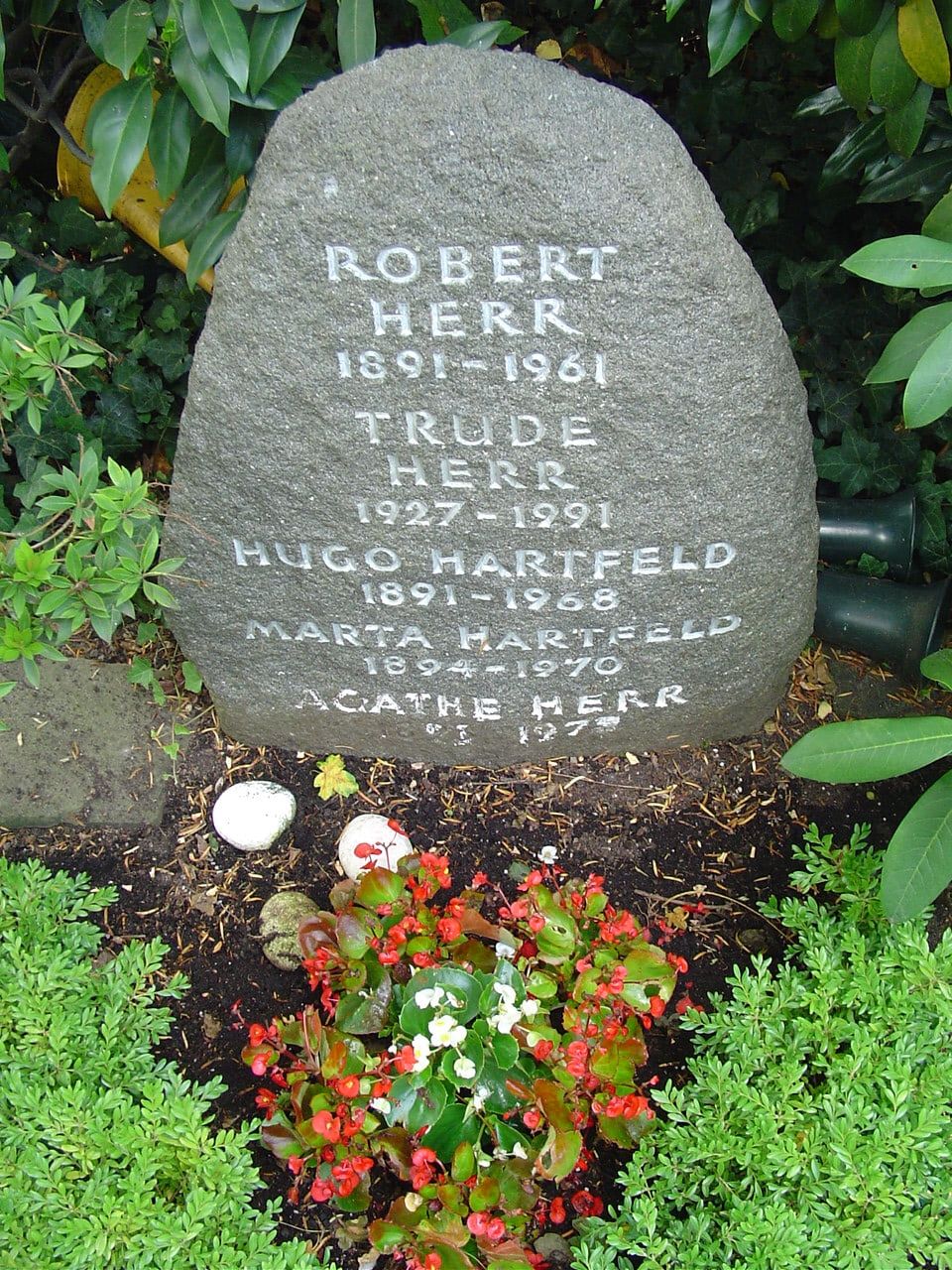 Grabstätte von Trude Herr auf Nordfriedhof Köln
